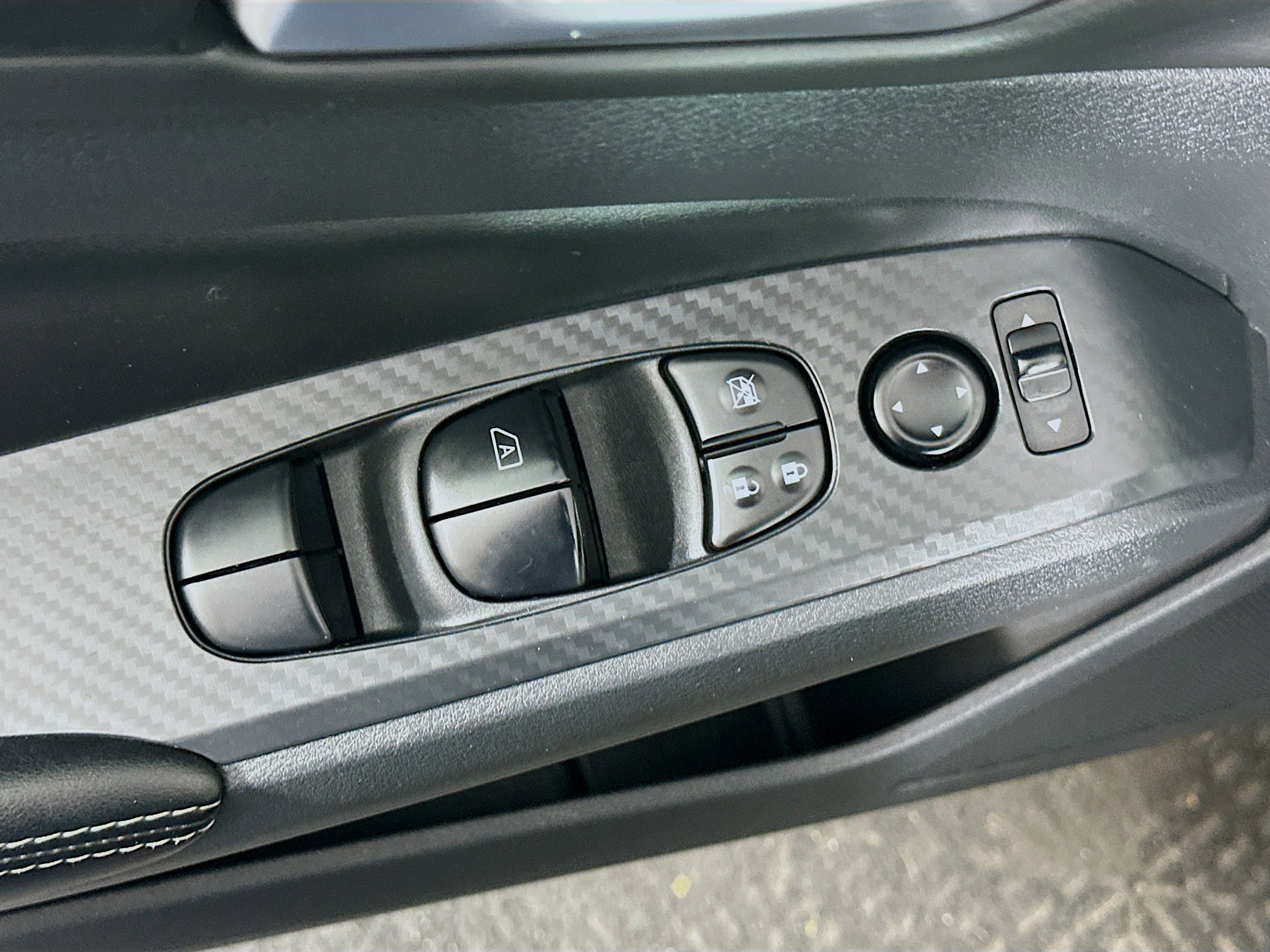 Used 2024 Nissan Altima 2.5 SV w/ SV Premium Package image 15