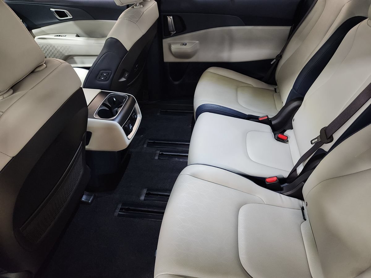 Used 2025 Kia Carnival SX FWD image 51