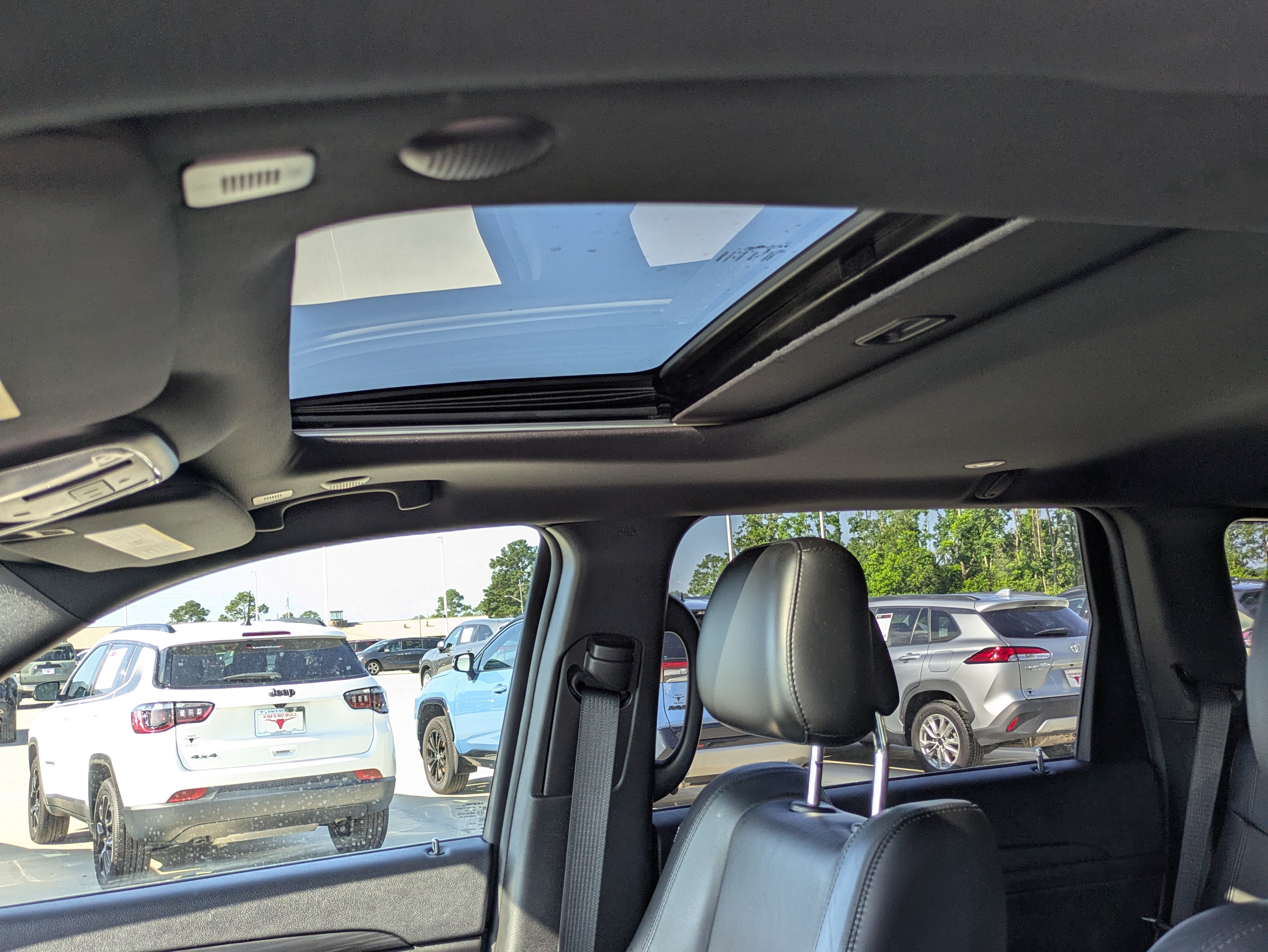 Certified 2021 Jeep Grand Cherokee Laredo X RWD image 12