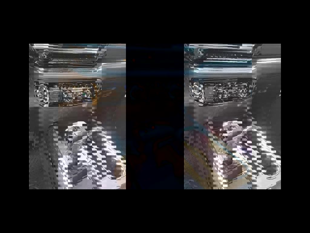 New 2025 Chevrolet Silverado 1500 LTZ w/ LTZ Premium Package image 16