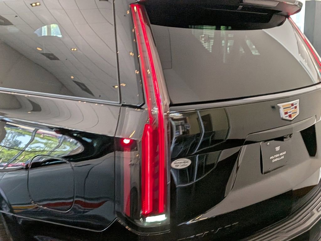 Certified 2025 Cadillac Escalade V w/ LPO, Floor Liner Package AWD/4WD image 10