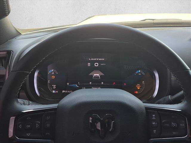 Used 2025 RAM 3500 Limited AWD/4WD image 12