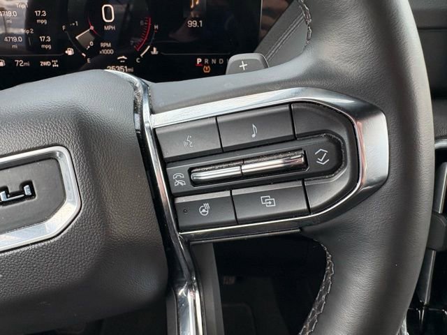 Used 2025 GMC Yukon XL Denali image 13