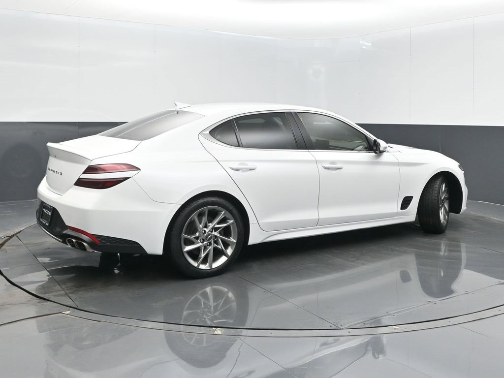 Used 2022 Genesis G70 2.0T image 7
