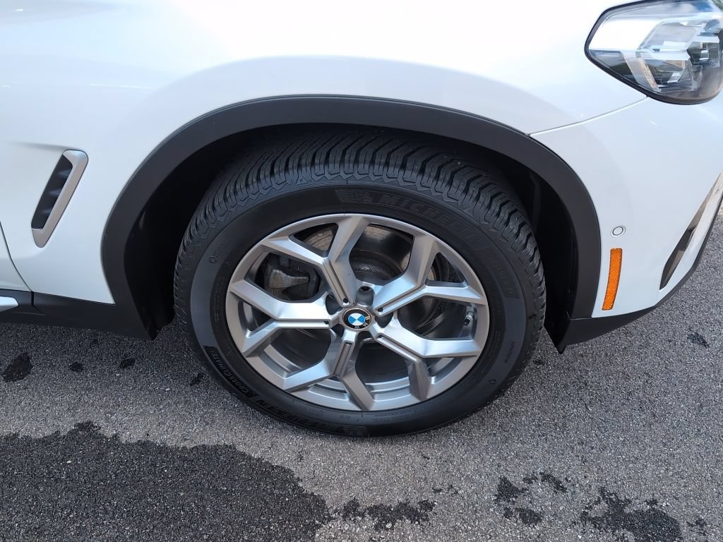 Used 2023 BMW X3 xDrive30i AWD/4WD image 4