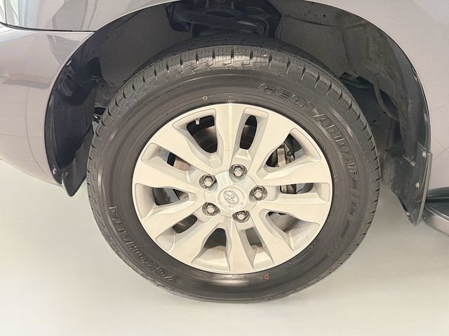 Certified 2019 Toyota Sequoia Platinum AWD/4WD image 30