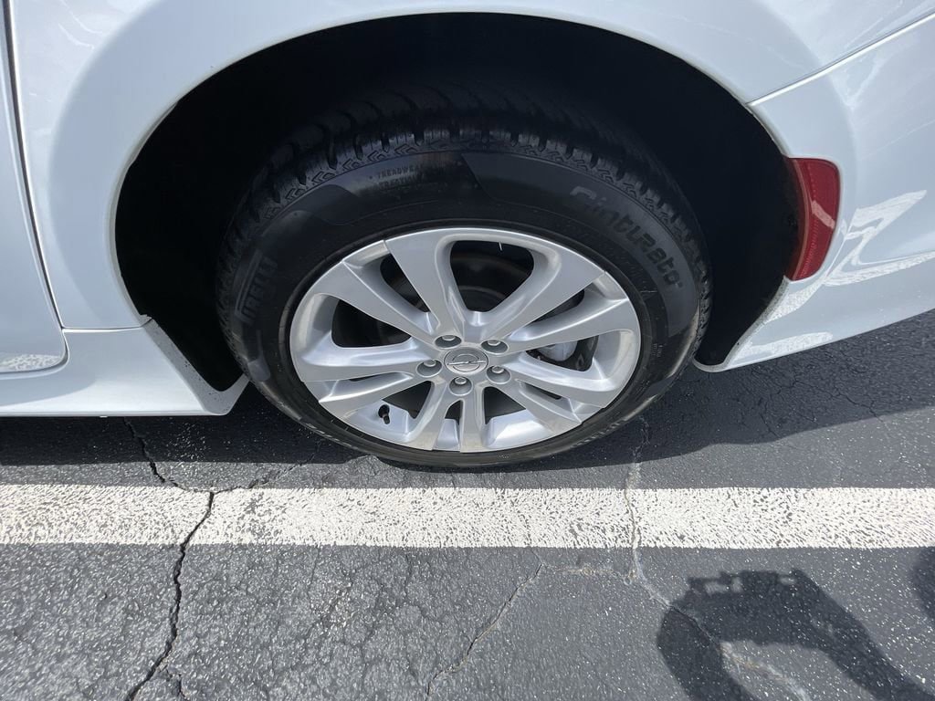Used 2017 Chrysler 200 Limited Platinum FWD image 30