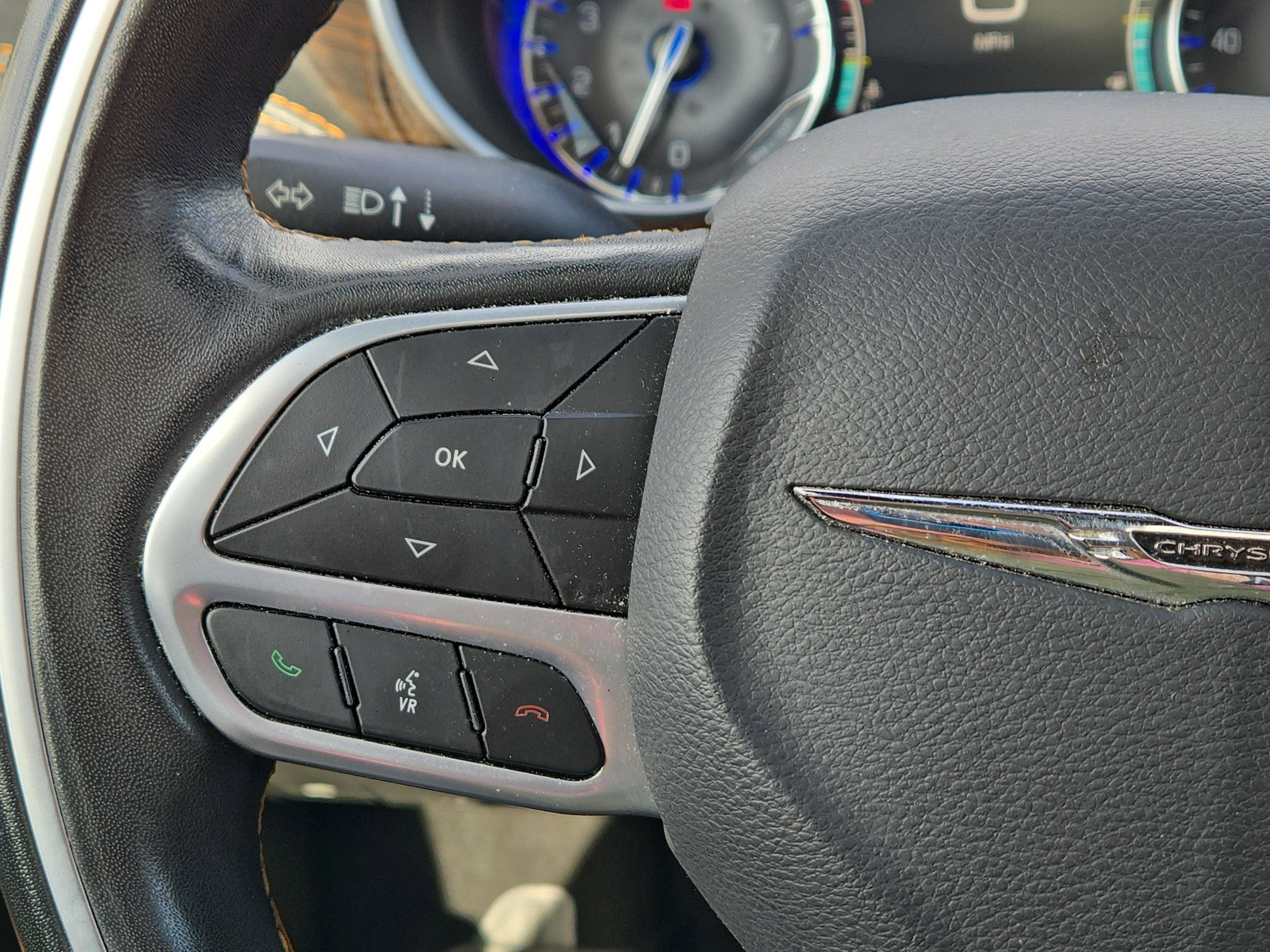 Used 2021 Chrysler Pacifica Pinnacle image 26