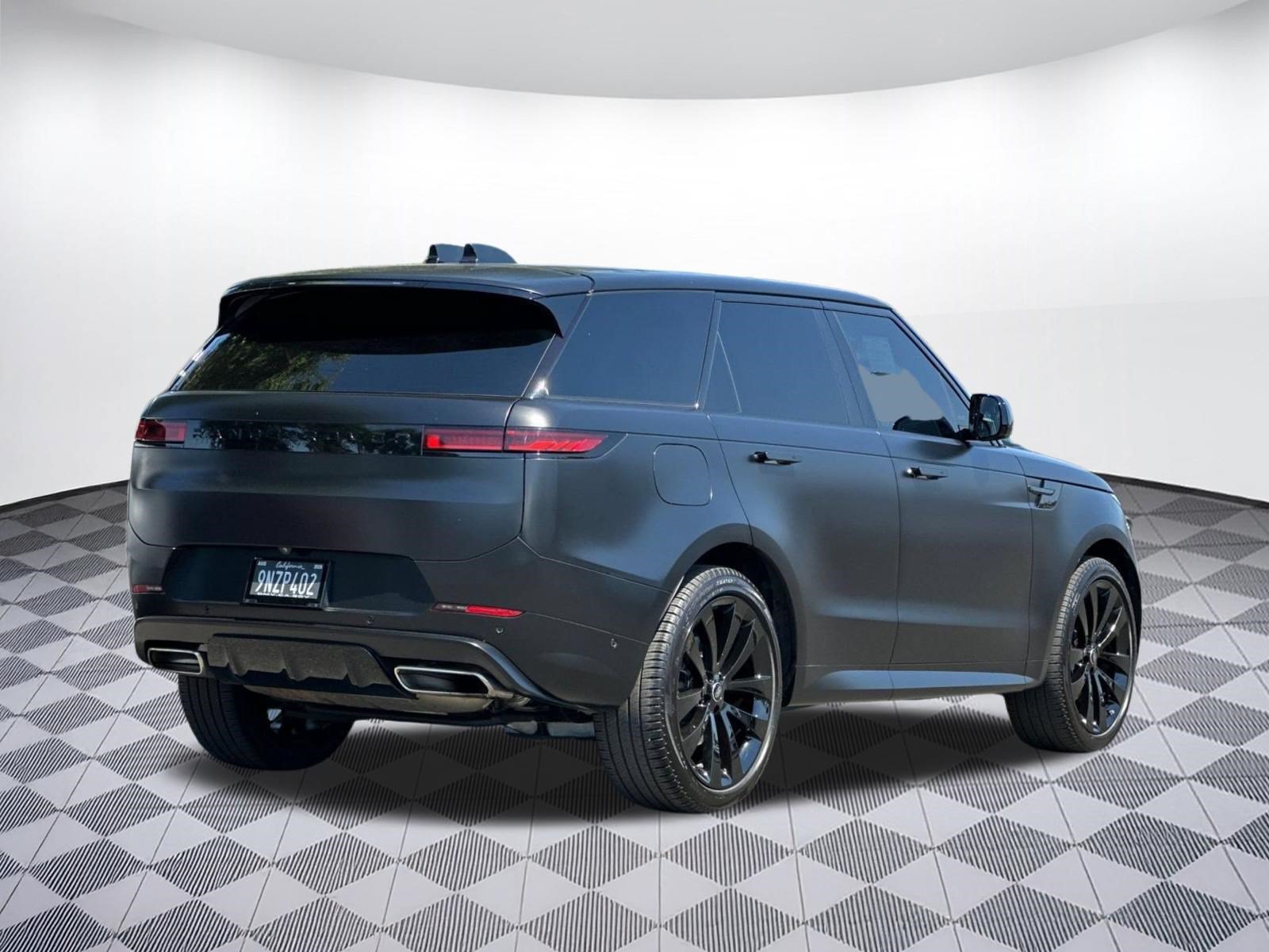 Used 2024 Land Rover Range Rover Sport Dynamic SE AWD/4WD image 33