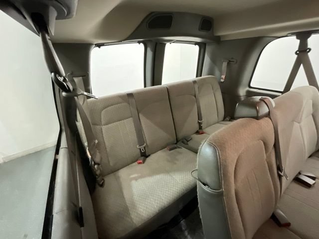 Used 2024 Chevrolet Express 3500 LT w/ LT Preferred Equipment Group RWD image 28