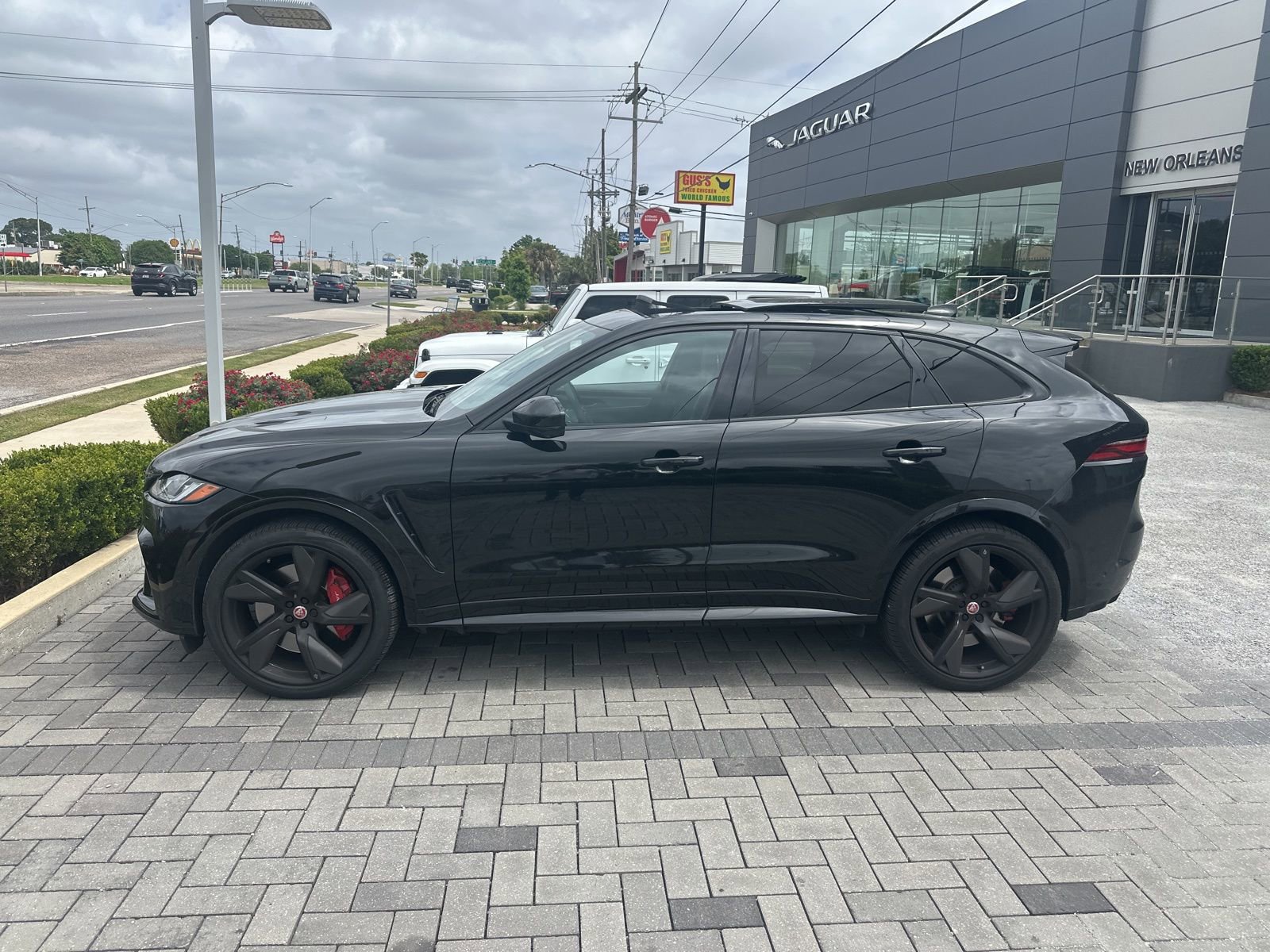 Used 2023 Jaguar F-PACE SVR image 1