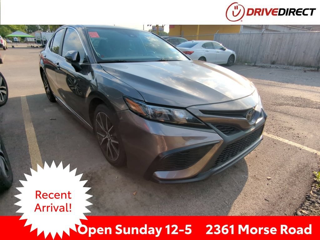 Used 2021 Toyota Camry SE