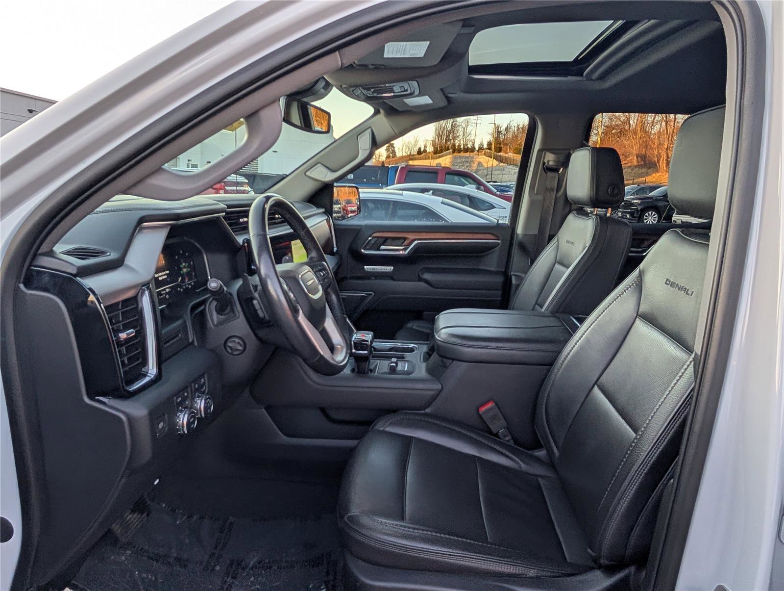 Used 2023 GMC Sierra 1500 Denali image 16