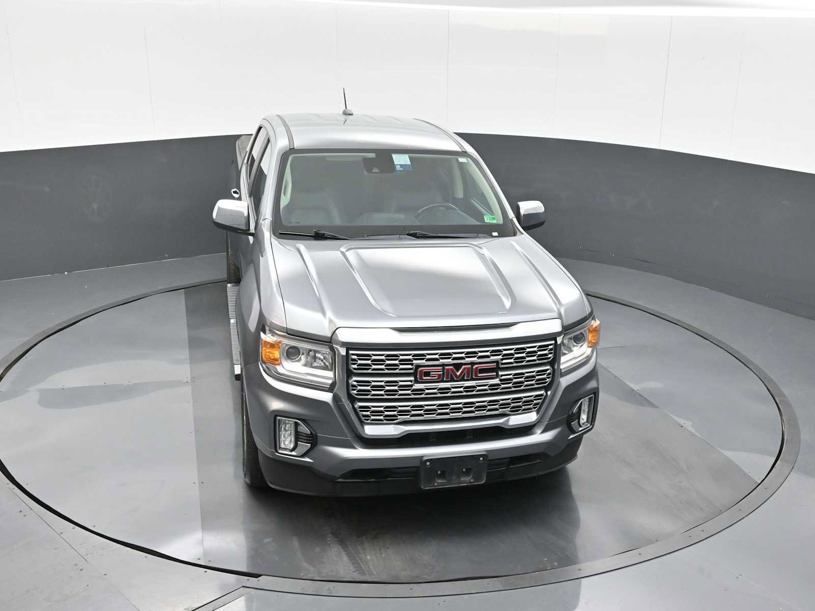 Used 2022 GMC Canyon Denali image 16