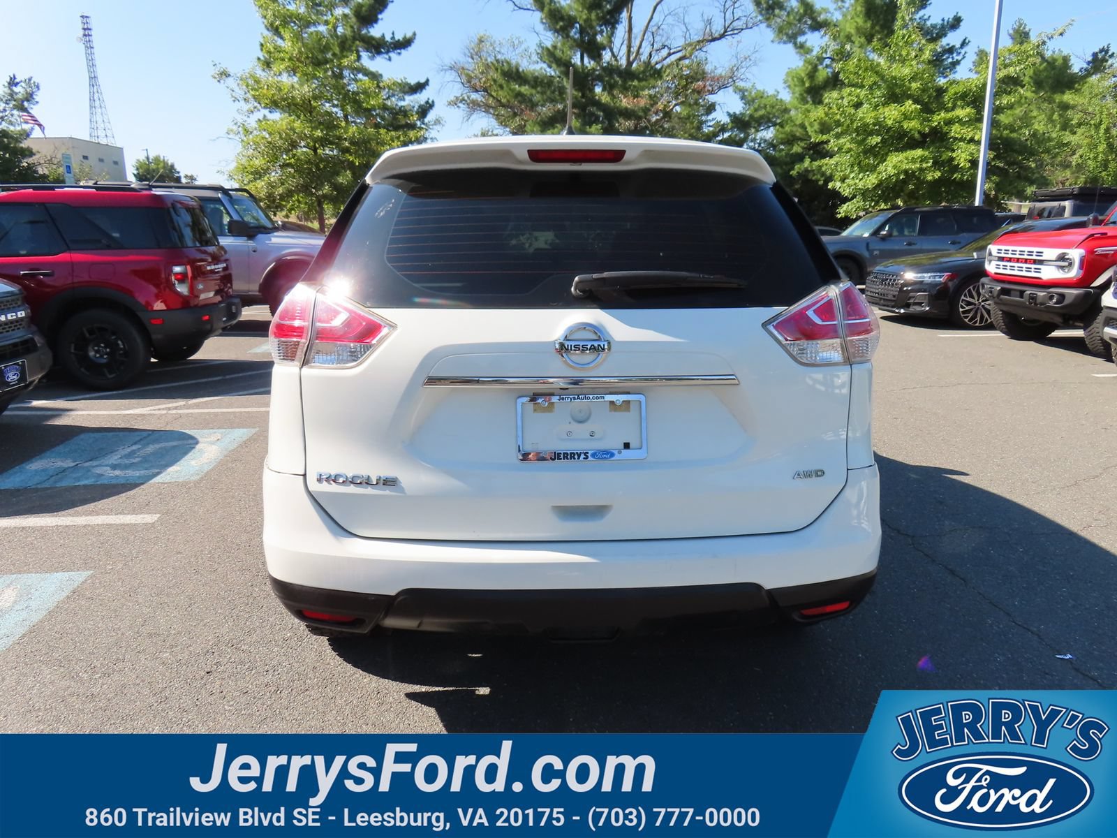 Used 2015 Nissan Rogue S AWD/4WD image 6