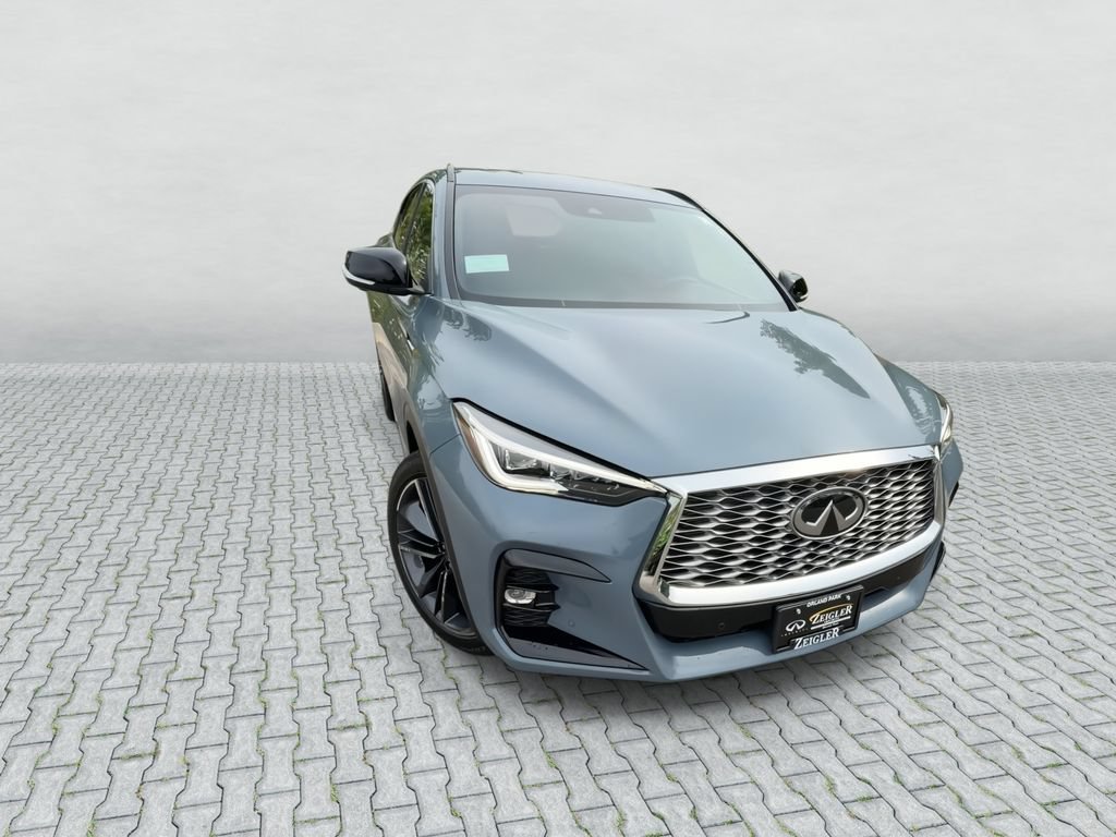 Certified 2025 INFINITI QX55 Essential AWD/4WD image 2