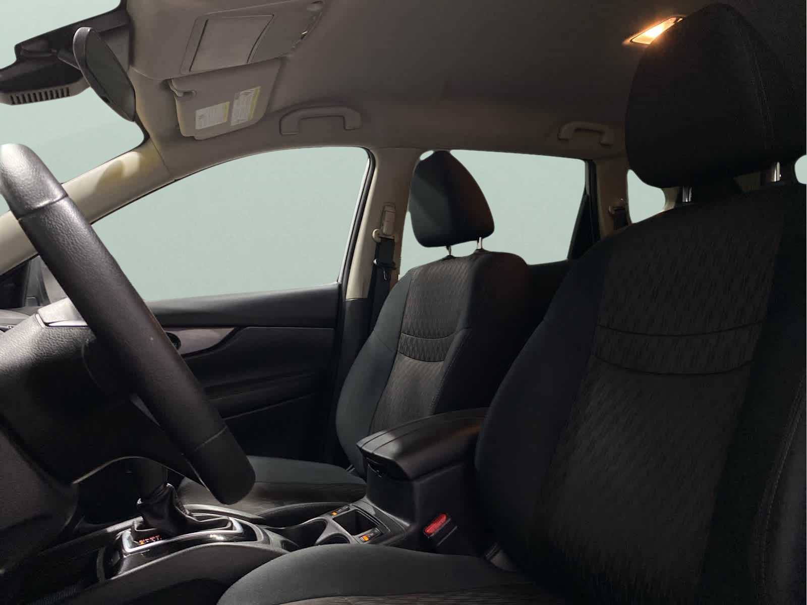 Used 2019 Nissan Rogue SV image 22