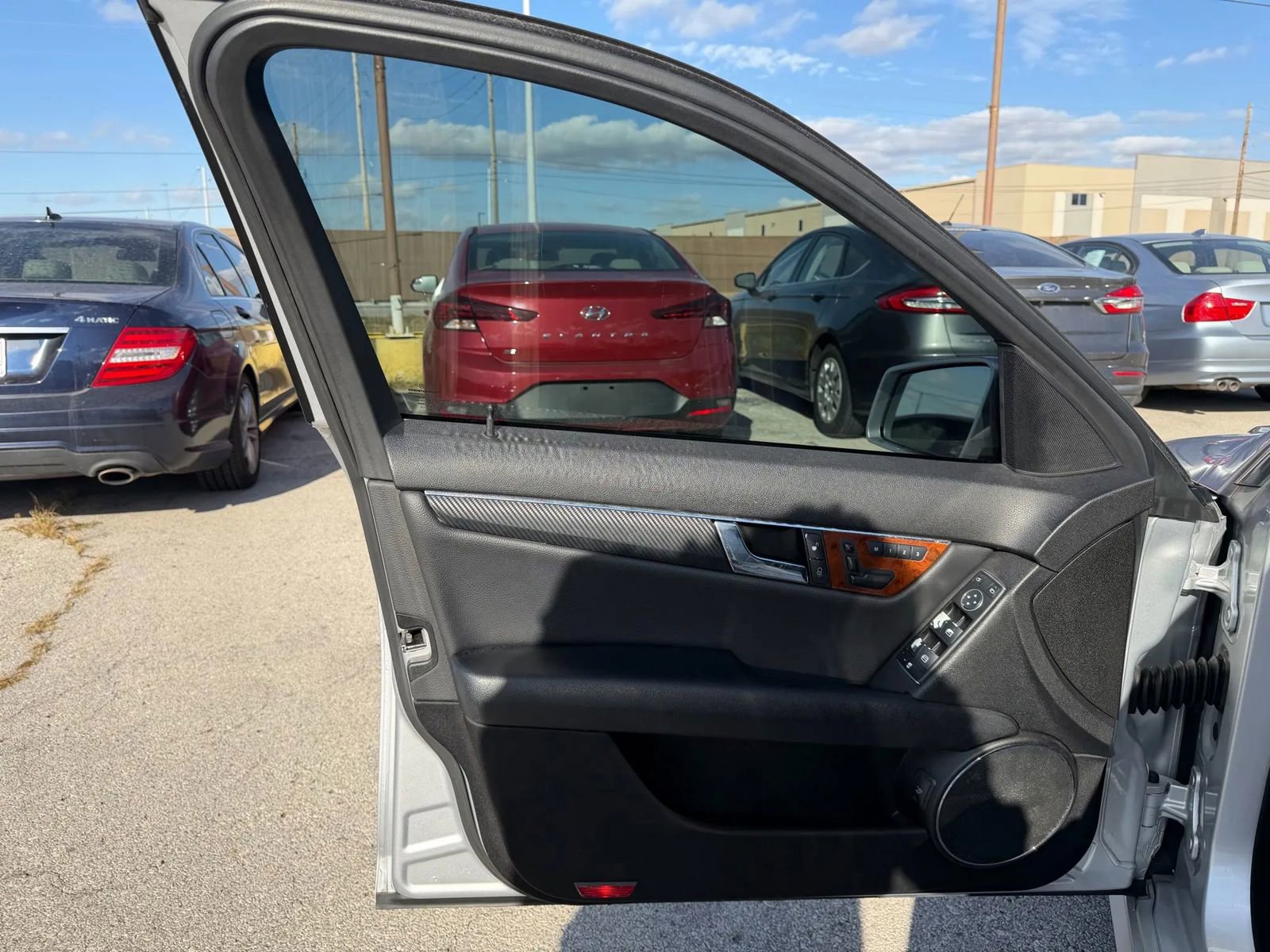 Used 2011 Mercedes-Benz C 300 4MATIC Sedan image 9