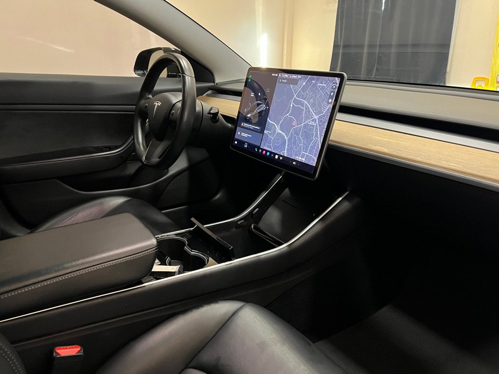 Used 2019 Tesla Model 3 Standard Range RWD image 15