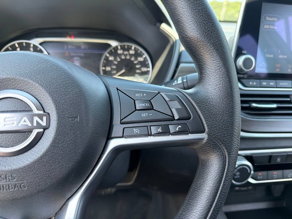 Used 2025 Nissan Altima 2.5 SV AWD/4WD image 16