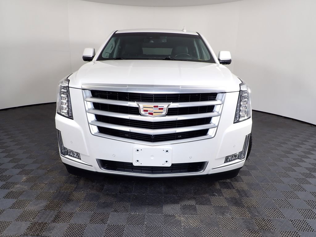 Used 2016 Cadillac Escalade Luxury image 10