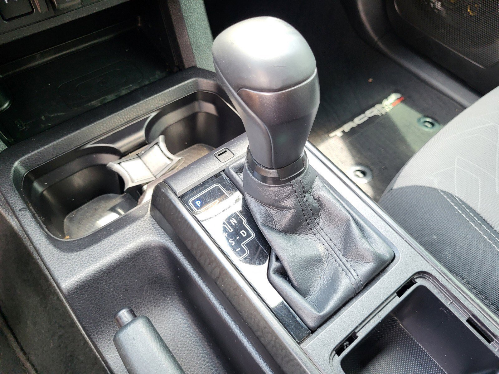 Used 2023 Toyota Tacoma TRD Off-Road image 24
