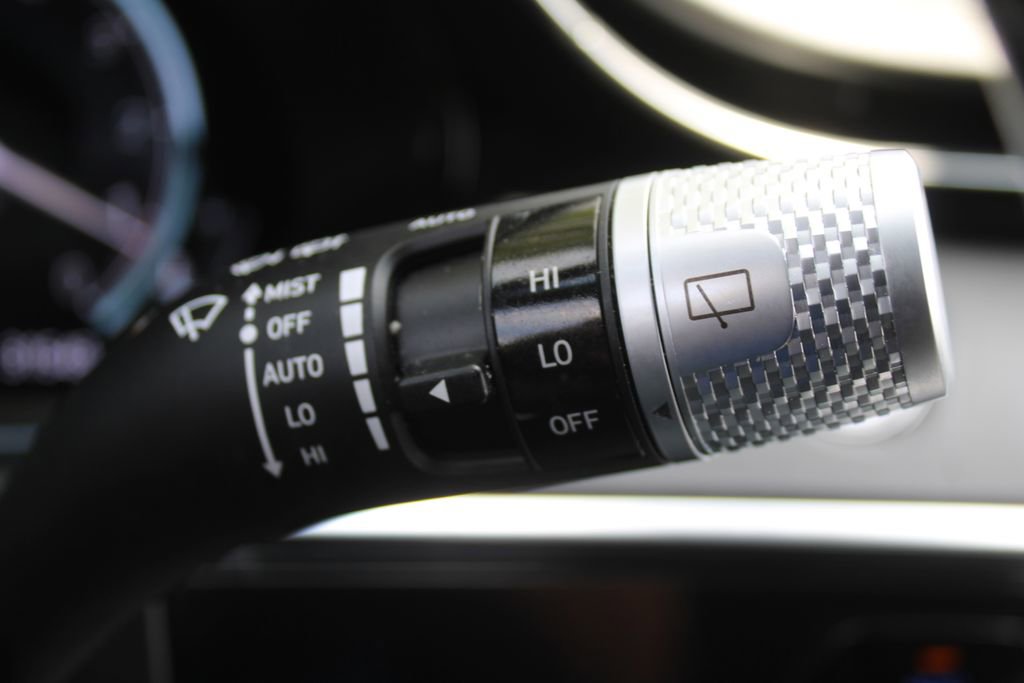 Used 2023 Genesis GV70 2.5T w/ Sport Prestige Package image 42