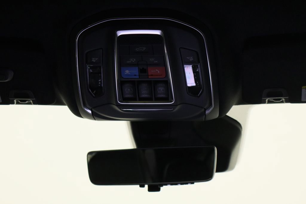 New 2026 Jeep Grand Cherokee Limited image 28