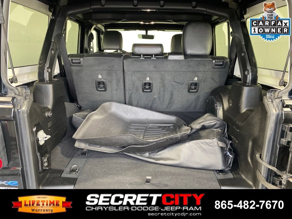 Used 2023 Jeep Wrangler Unlimited Rubicon 4xe w/ Cold Weather Group AWD/4WD image 31