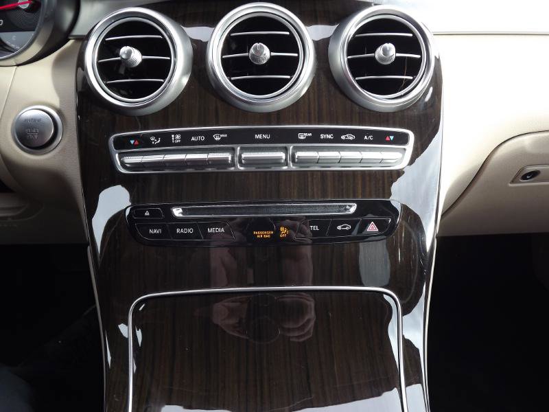 Used 2018 Mercedes-Benz GLC 300 4MATIC image 19
