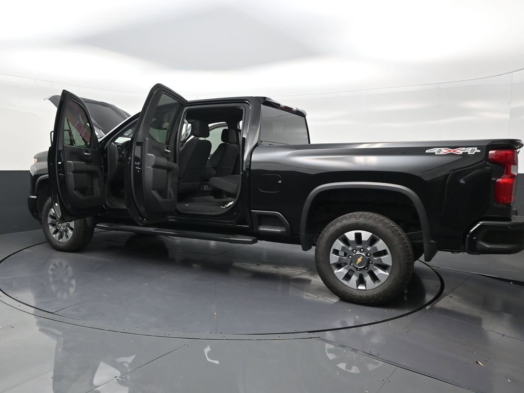 Used 2025 Chevrolet Silverado 2500 Custom w/ Custom Value Package AWD/4WD image 30