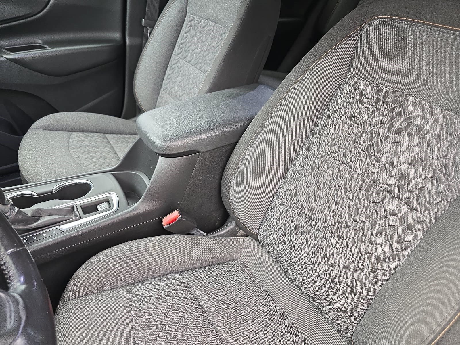 Used 2022 Chevrolet Equinox LT FWD image 12