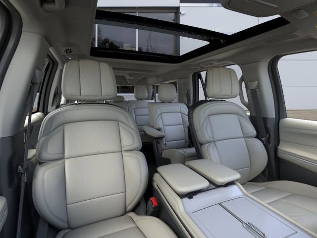 New 2026 Lincoln Navigator L Reserve AWD/4WD image 10