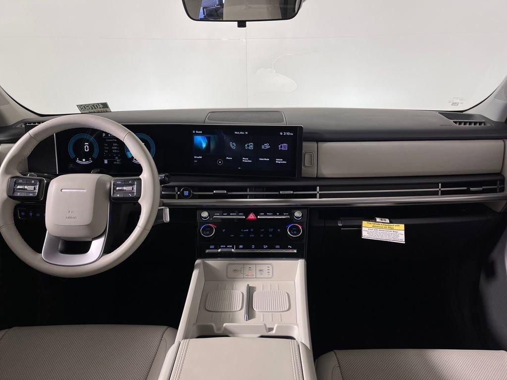 Used 2025 Hyundai Santa Fe SEL image 14