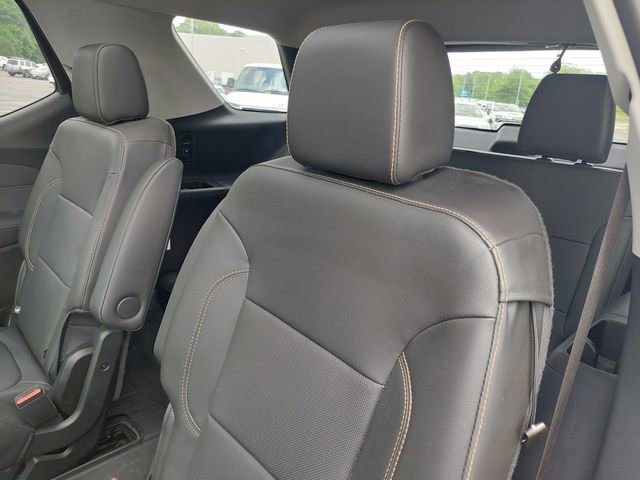 Used 2020 Chevrolet Traverse Premier w/ Redline Edition AWD/4WD image 17