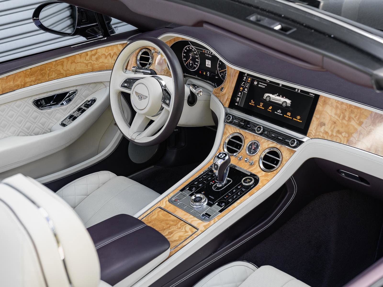 Used 2022 Bentley Continental GT Mulliner AWD/4WD image 14