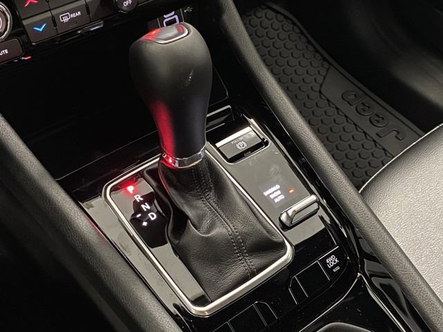 New 2025 Jeep Compass Latitude w/ Sun & Sound Group image 22