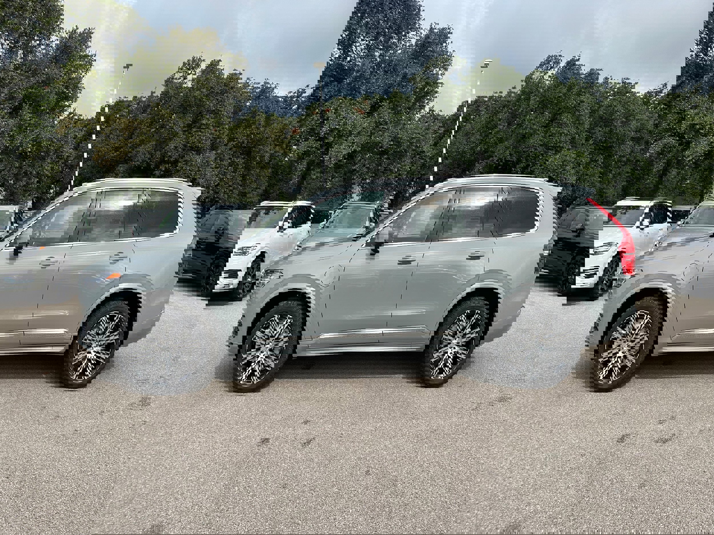 New 2025 Volvo XC90 T8 Core w/ Protection Package Premier image 3