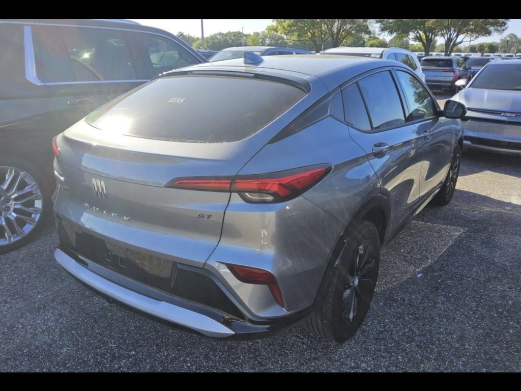 Used 2024 Buick Envista Sport Touring w/ Convenience I Package image 5