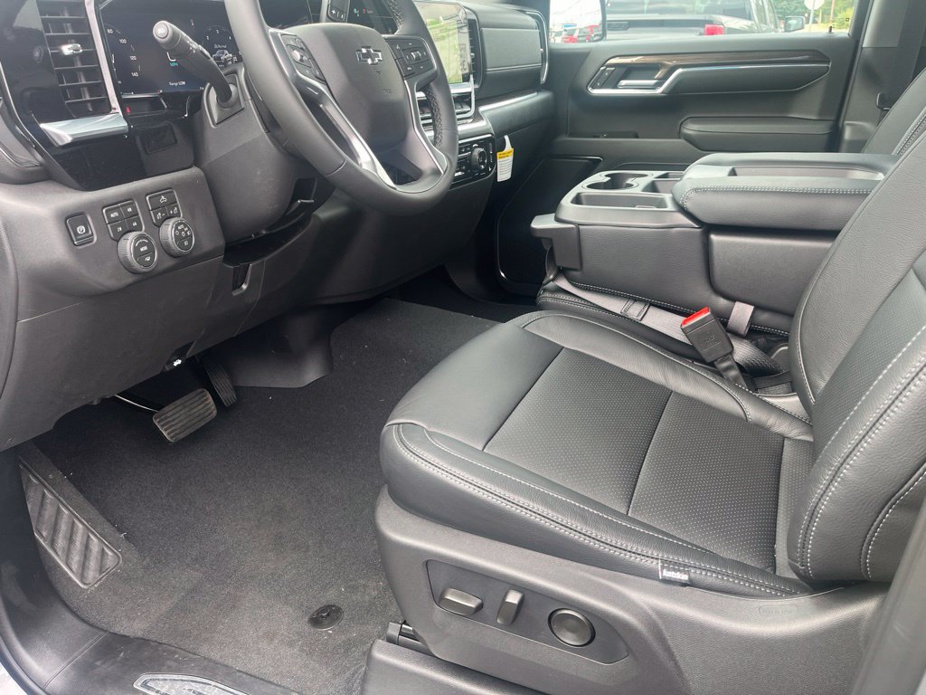 New 2026 Chevrolet Silverado 1500 LT Trail Boss w/ Protection Package AWD/4WD image 10