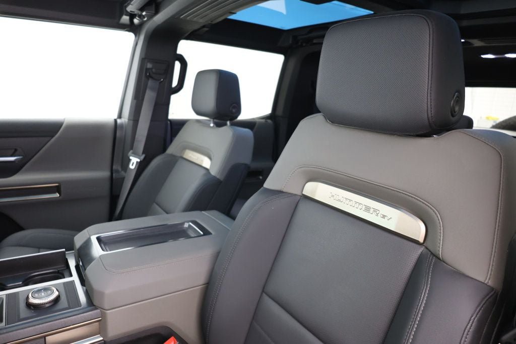 Used 2024 GMC Hummer EV 3X AWD/4WD image 17