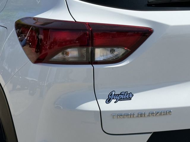 Certified 2025 Chevrolet TrailBlazer LT FWD image 7