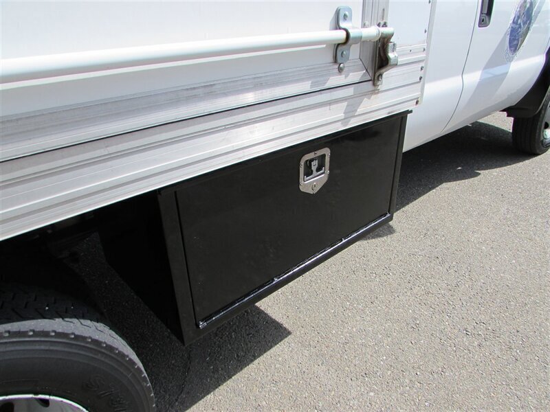 Used 2008 Ford F550 2WD Super Cab Super Duty image 32