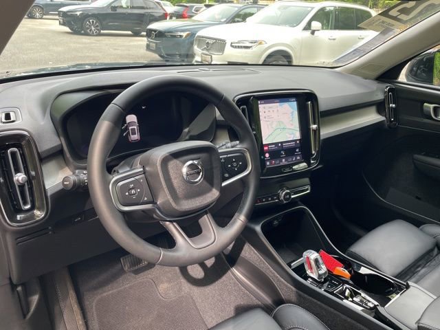 Certified 2023 Volvo XC40 B5 Plus w/ Climate Package AWD/4WD image 10