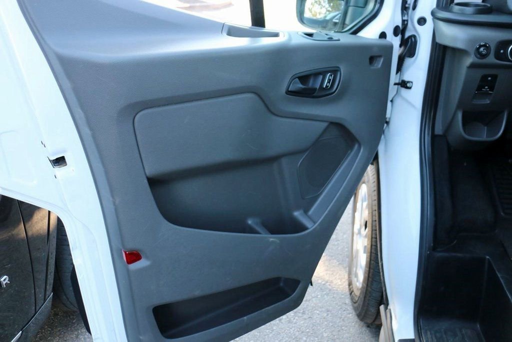 Used 2023 Ford Transit 350 XLT image 13