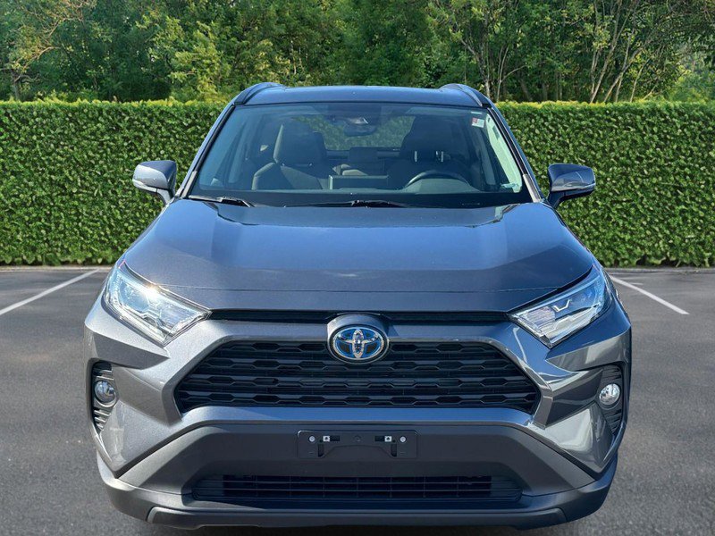 Used 2021 Toyota RAV4 XLE w/ Convenience Package image 7