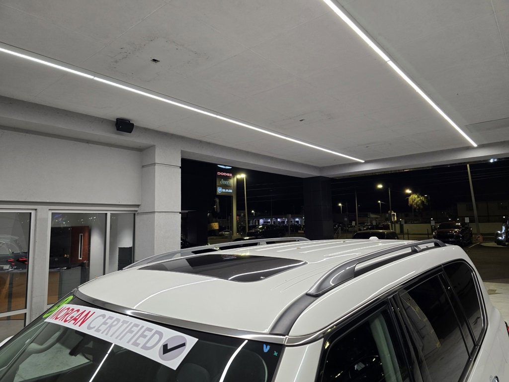 Used 2023 Nissan Armada SL w/ Captain's Chairs Package image 13