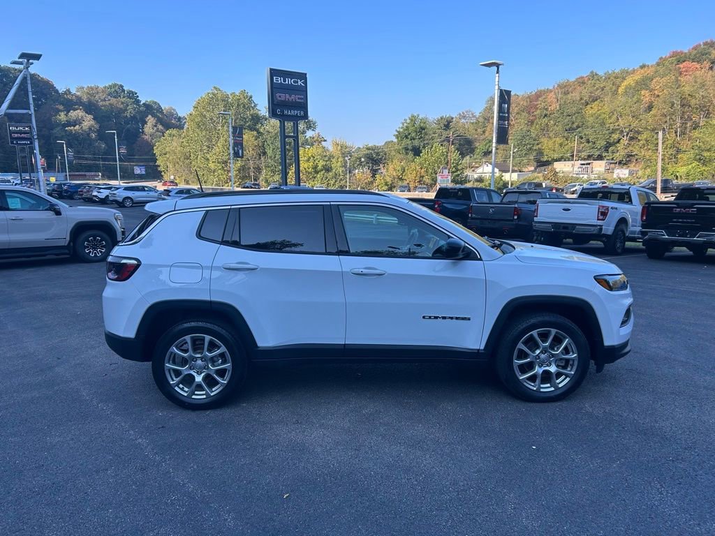 Used 2022 Jeep Compass Latitude video 2