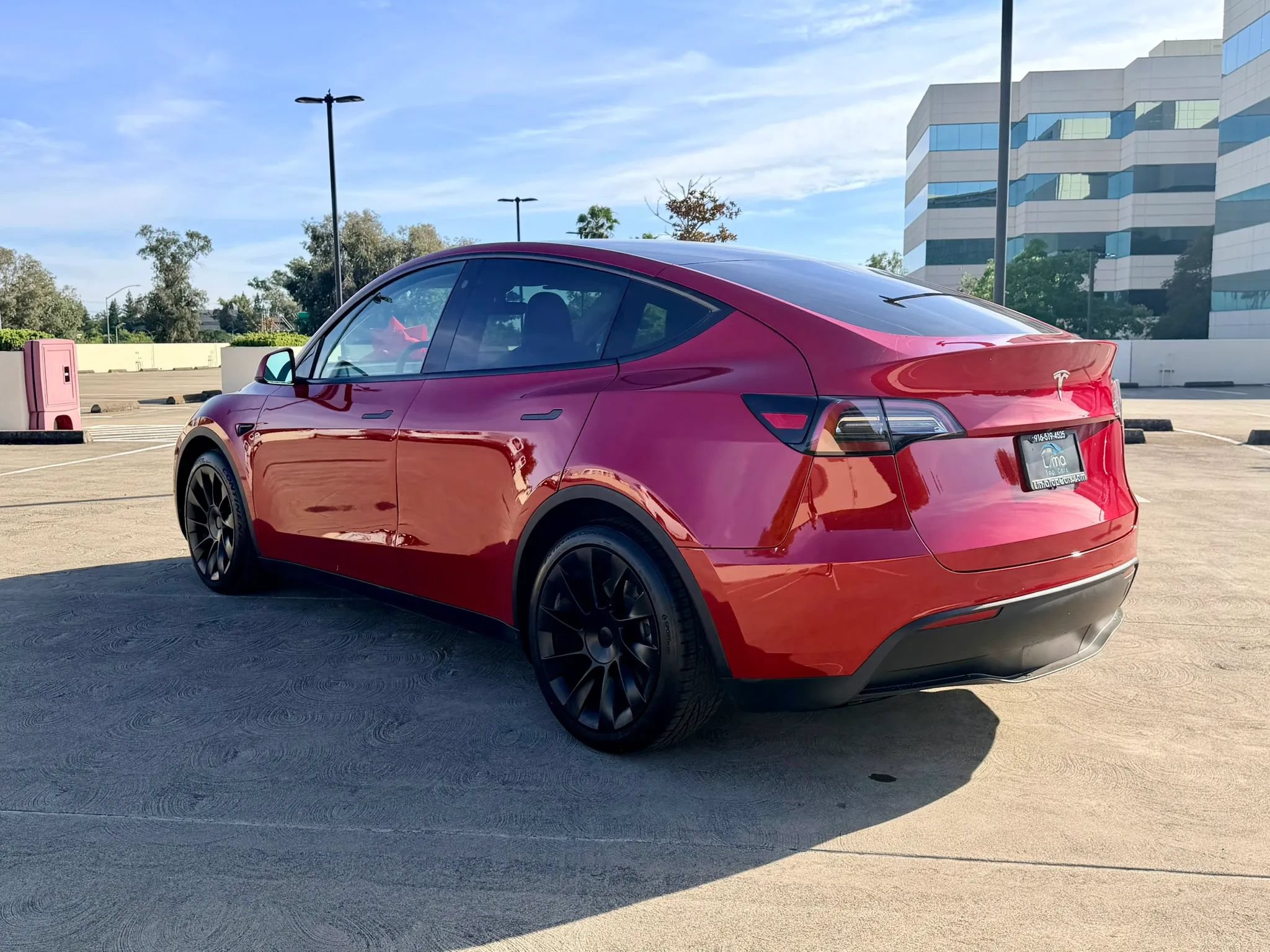 Used 2021 Tesla Model Y Long Range AWD/4WD image 9