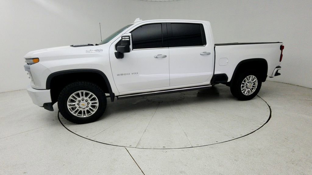 Used 2022 Chevrolet Silverado 2500 High Country w/ Technology Package AWD/4WD image 5